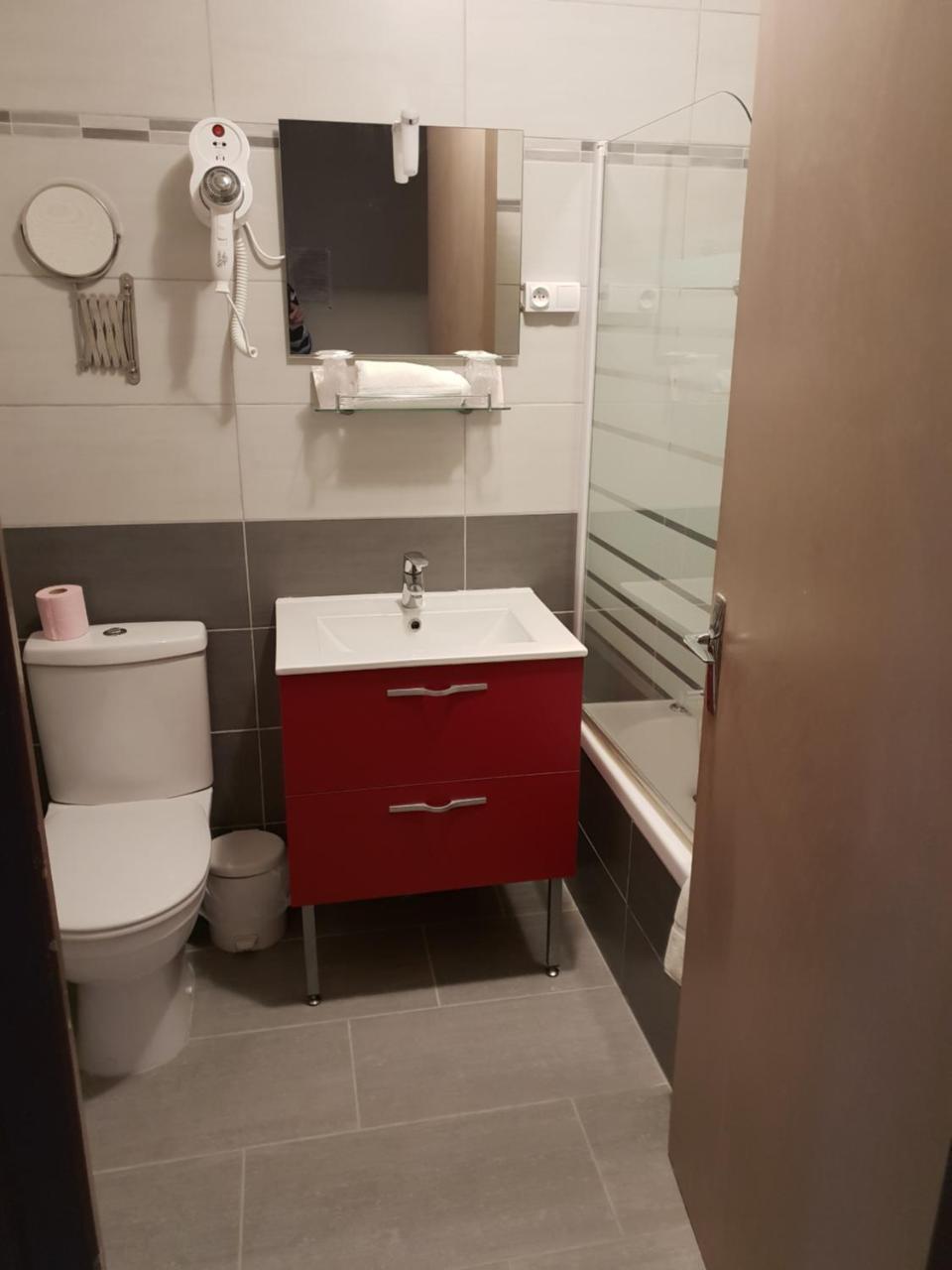 Hotel La Mirandole Tournus Eksteriør billede