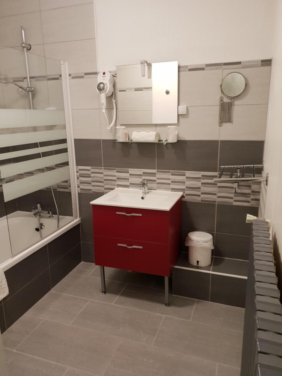 Hotel La Mirandole Tournus Eksteriør billede